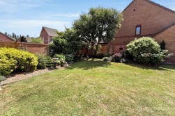 Penshurst Way, Maple Park, Nuneaton, CV11 4XF