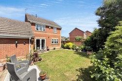 Penshurst Way, Maple Park, Nuneaton, CV11 4XF