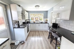 Penshurst Way, Maple Park, Nuneaton, CV11 4XF