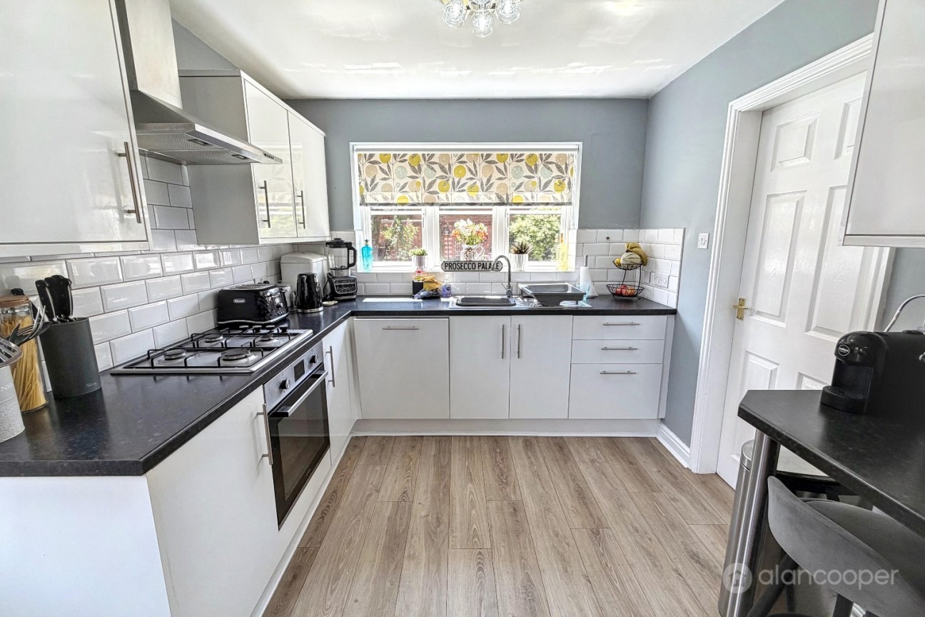 Penshurst Way, Maple Park, Nuneaton, CV11 4XF