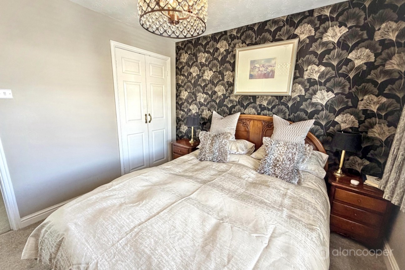 Penshurst Way, Maple Park, Nuneaton, CV11 4XF