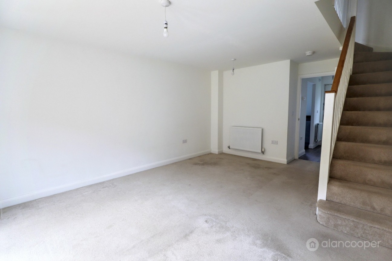 Edinburgh Road, Nuneaton, CV10 9FP