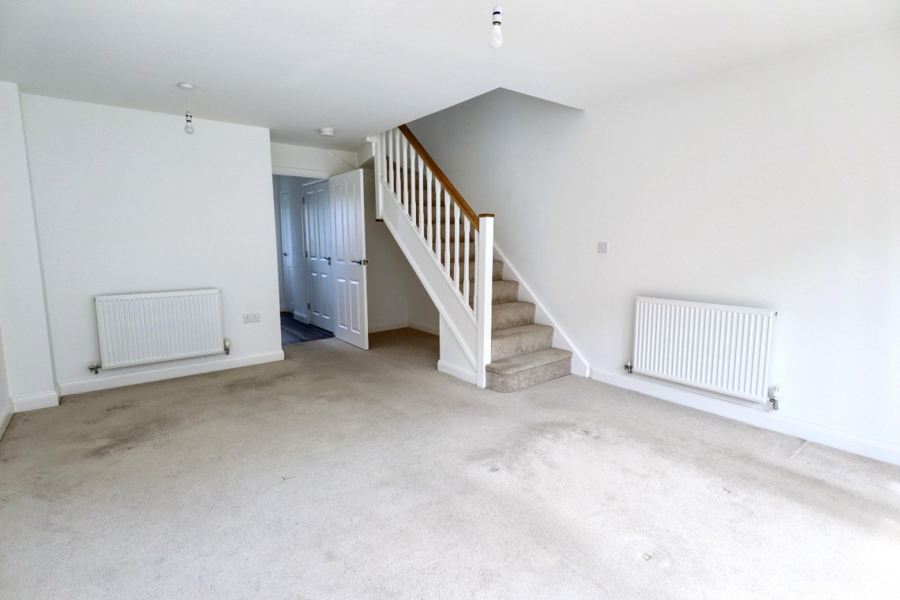 Edinburgh Road, Nuneaton, CV10 9FP