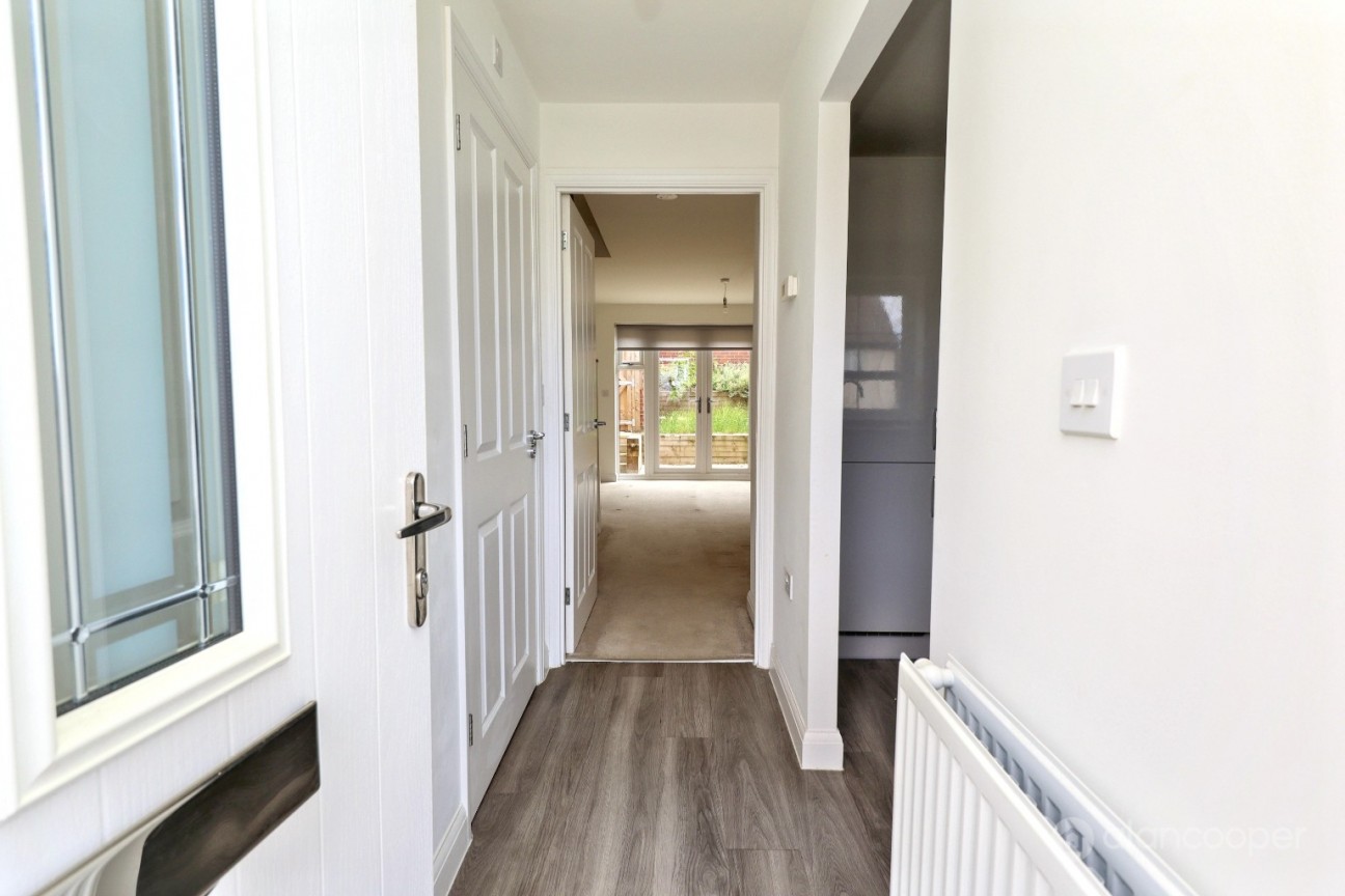 Edinburgh Road, Nuneaton, CV10 9FP