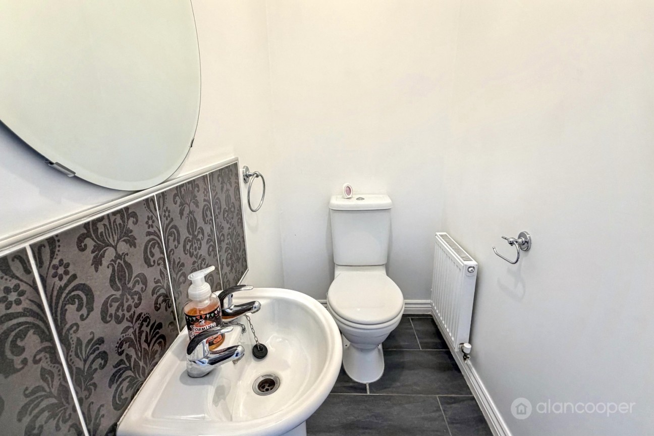 Portreath Drive, Horeston Grange, Nuneaton, CV11 6GH