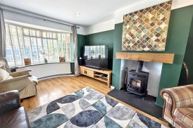 Woodcote Avenue, St Nicolas Park, Nuneaton, CV11 6DE