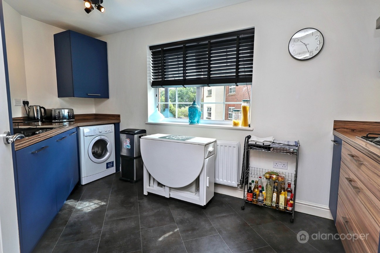 Currane Road, Eliot's View, Nuneaton, Warwickshire, CV10 0HY