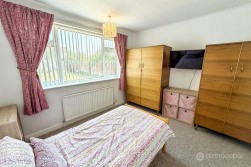 Villa Close, Bulkington, CV12 9NE