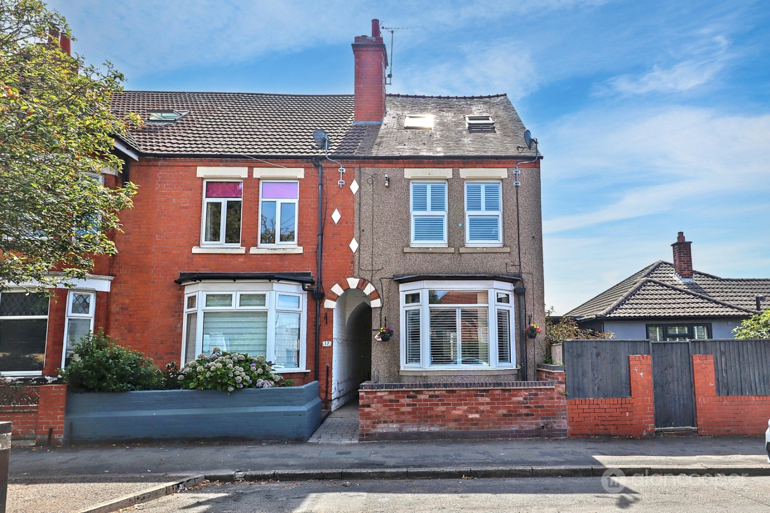 Lutterworth Road, Nuneaton, Warwickshire, CV11 4LE