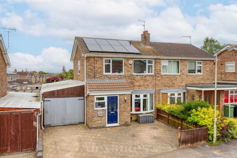 Finch Avenue, Oakham
