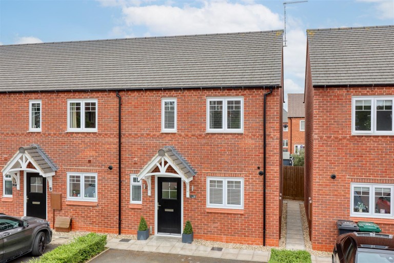 Ferny Close, Overseal,