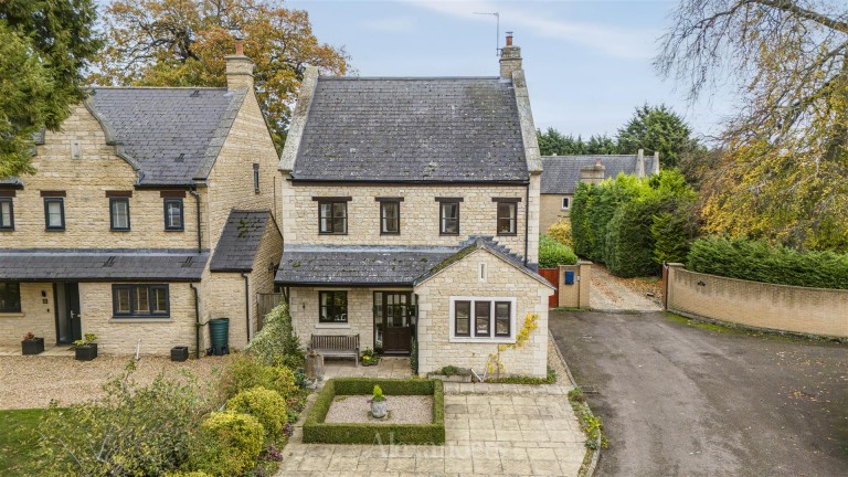 Stocken Hall Mews, Stretton