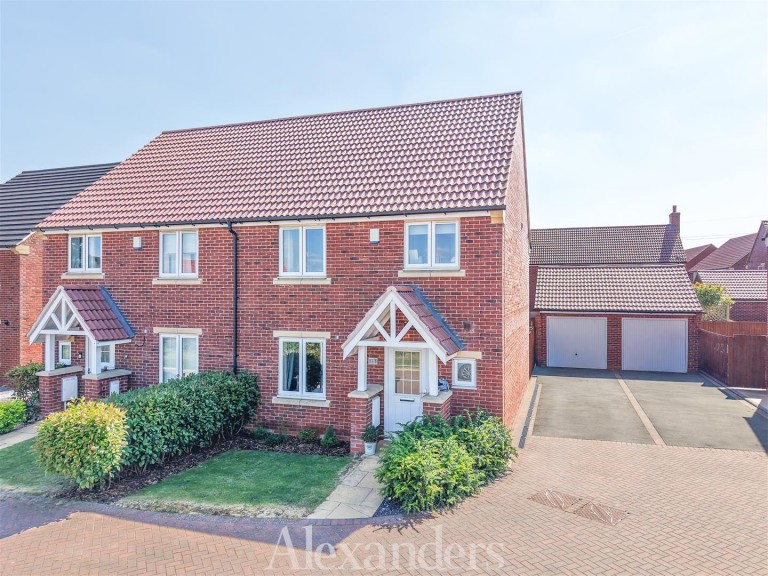 Queen Elizabeth Crescent, Broughton Astley