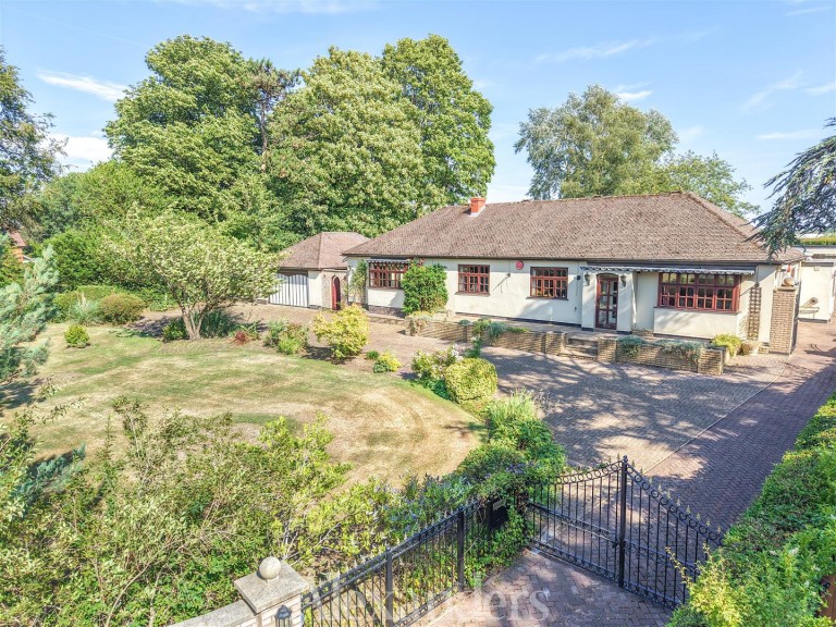 Station Road, Desford