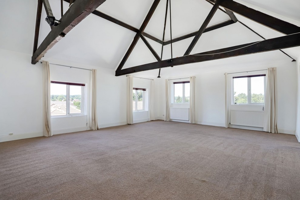 Weydon Lane, Farnham, GU9