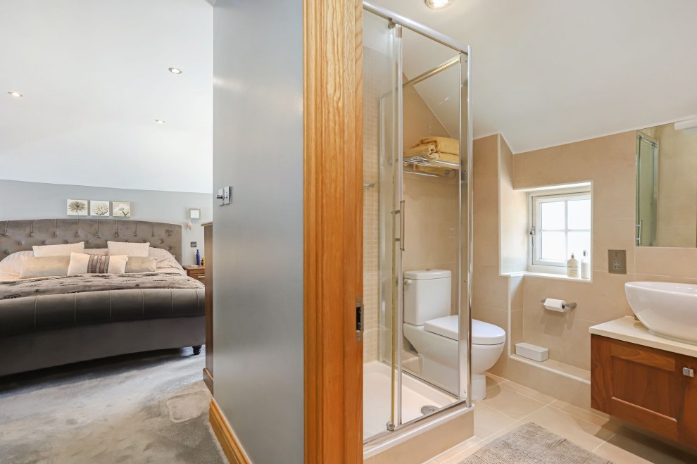 25 Crooksbury Road, Farnham, GU10
