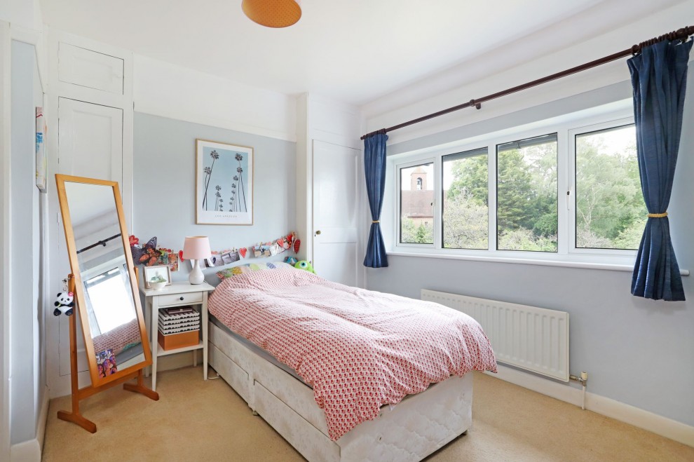 Waverley Lane, Farnham, GU9