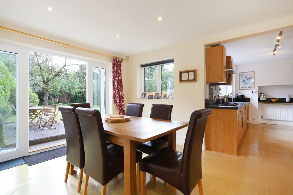 Waverley Lane, Farnham, GU9