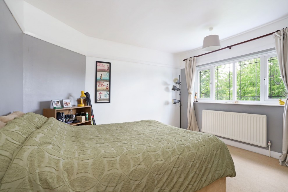 Waverley Lane, Farnham, GU9