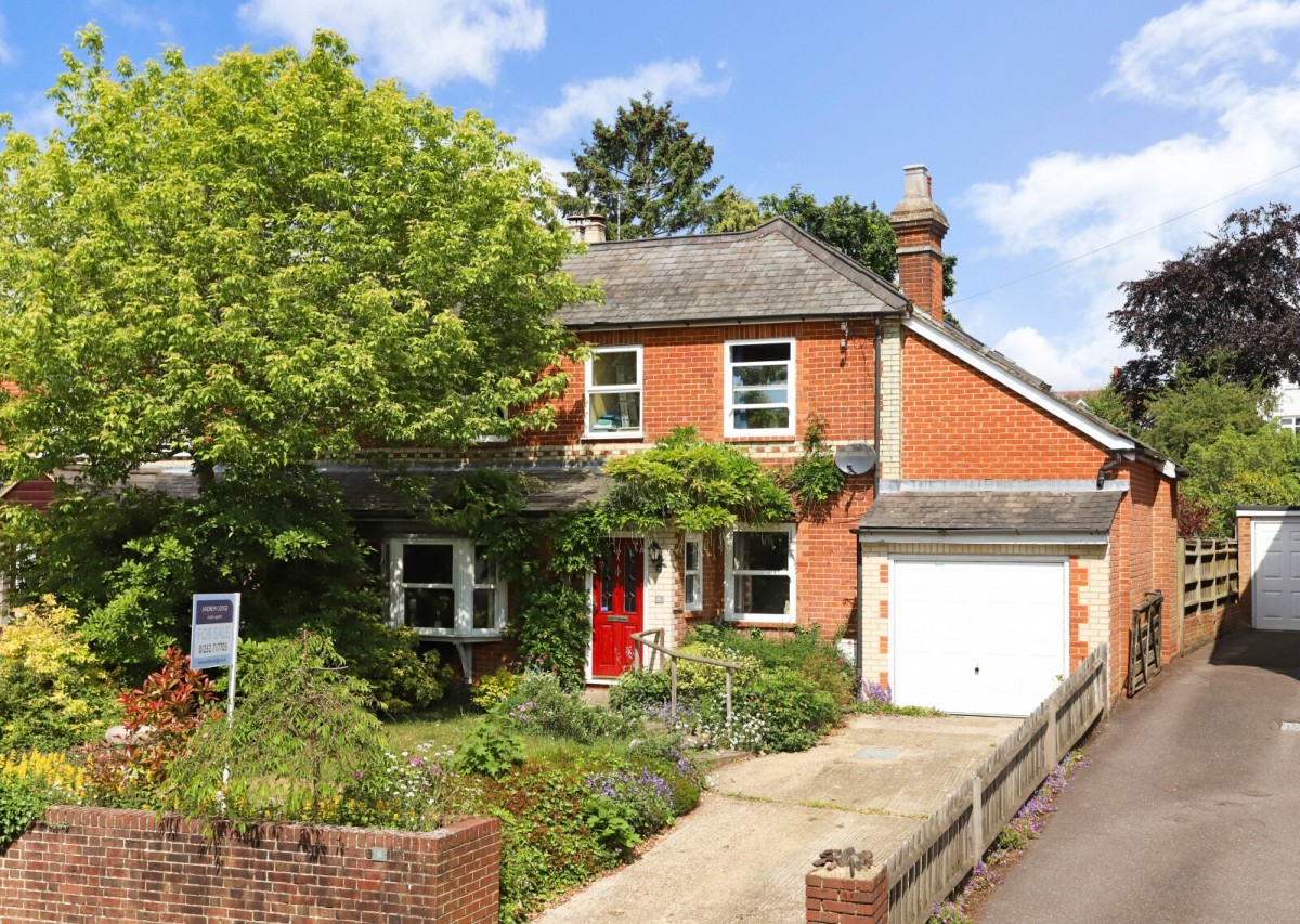 Echo Barn Lane, Farnham, Surrey