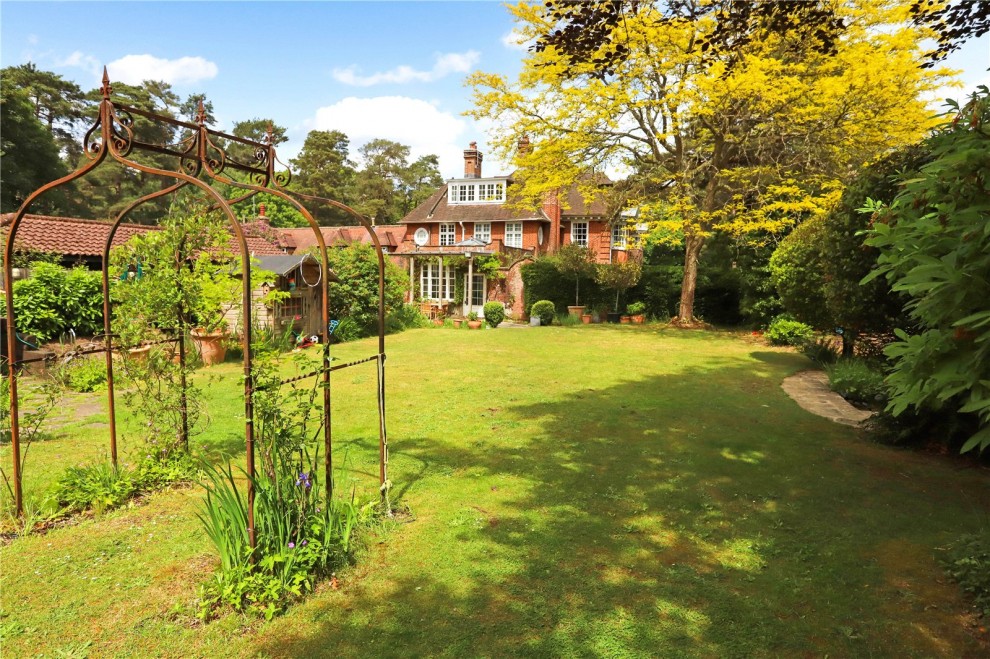 Churt, Farnham, Surrey
