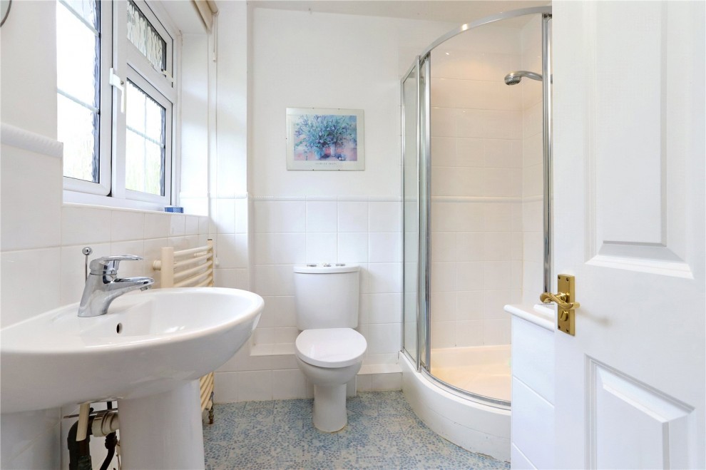 Hollis Wood Drive, Farnham, Surrey