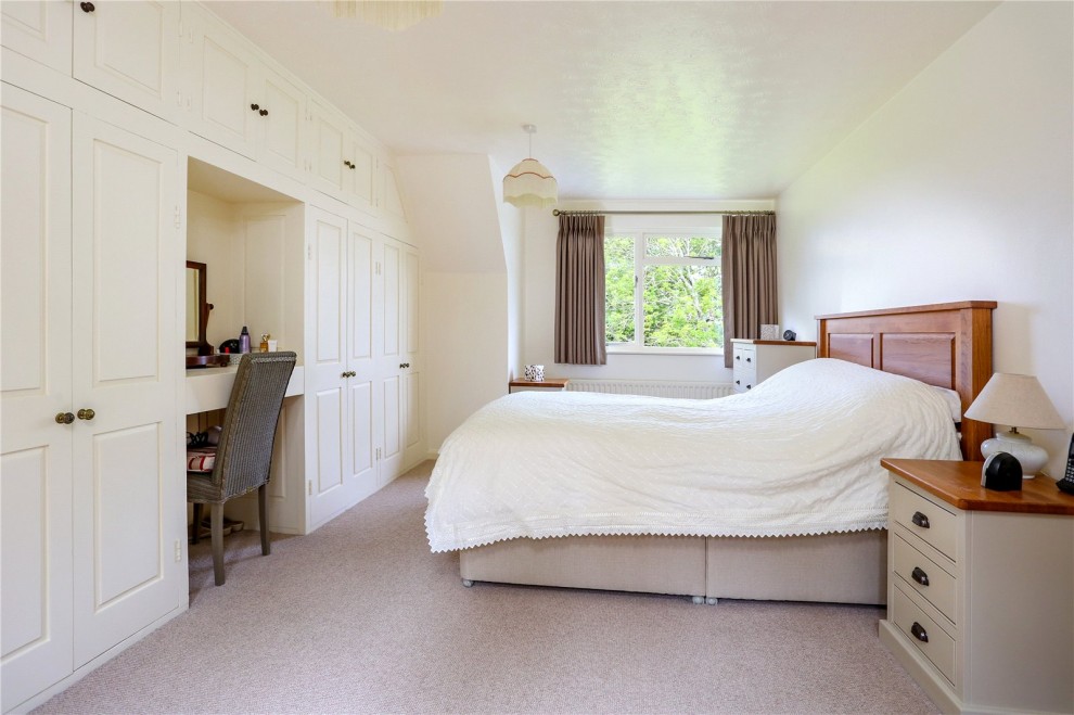 Wrecclesham, Farnham, Surrey