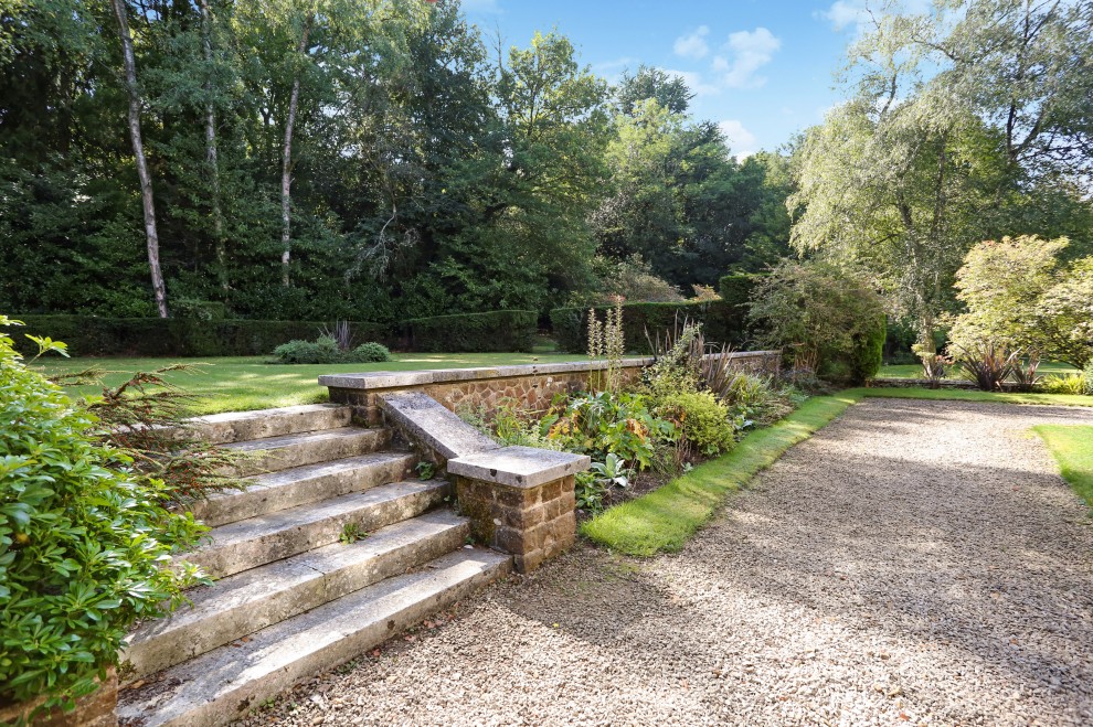 Frensham, Farnham, Surrey
