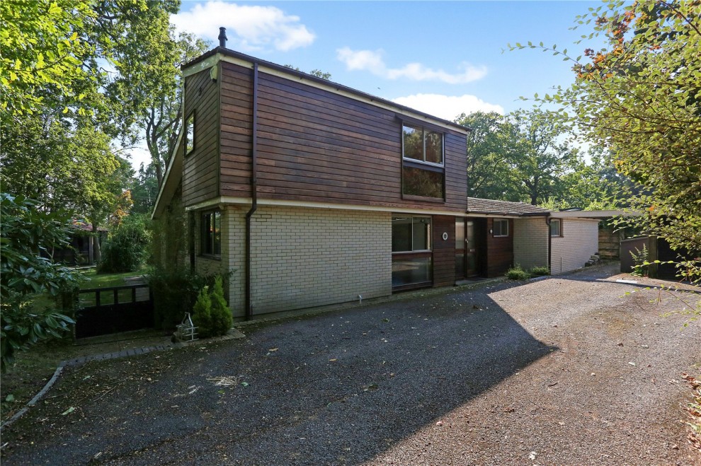Quennells Hill, Farnham, Surrey
