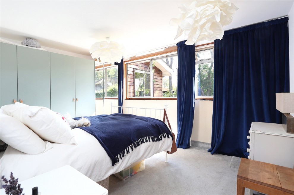 Quennells Hill, Farnham, Surrey