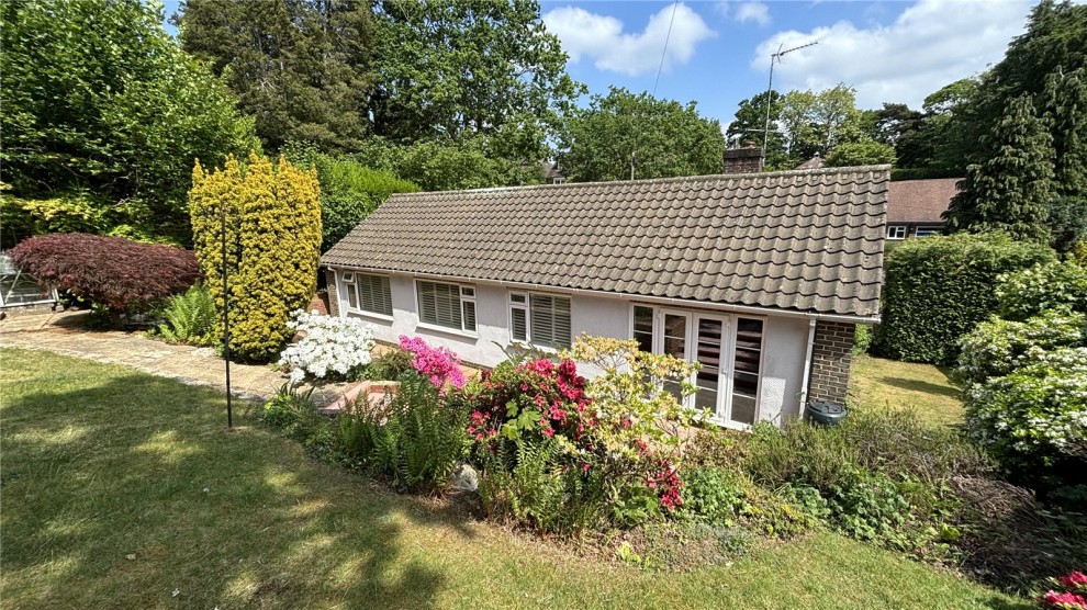 Ford Lane, Farnham, Surrey