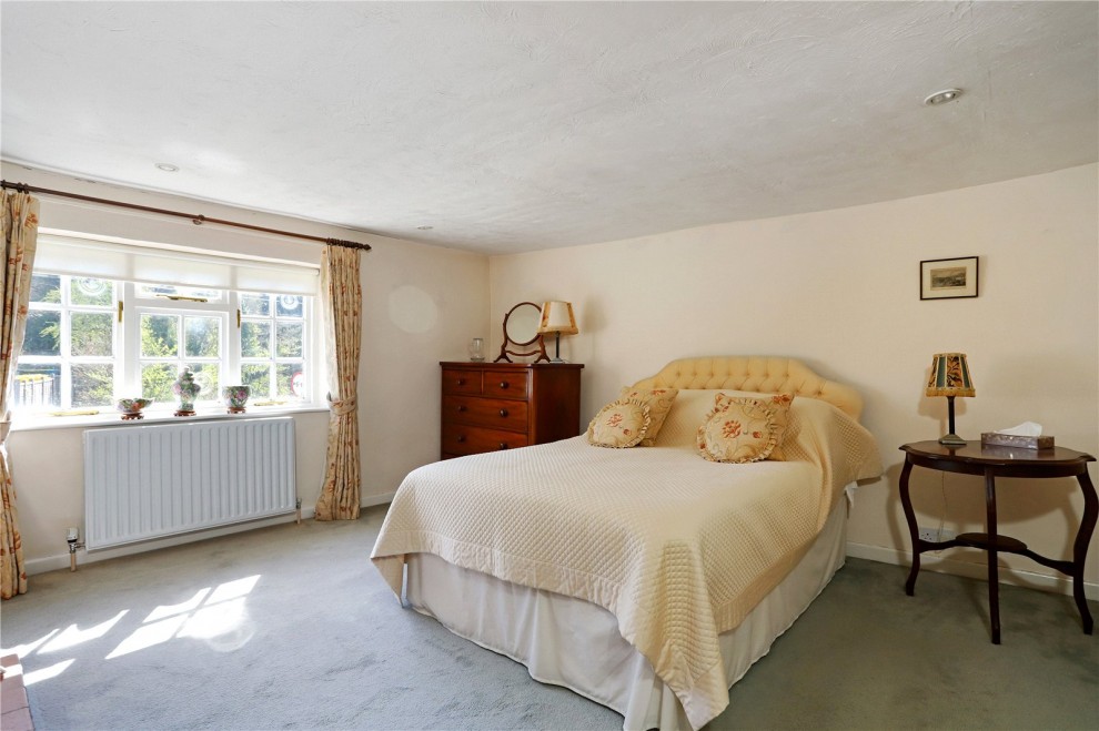 Seale, Farnham, Surrey