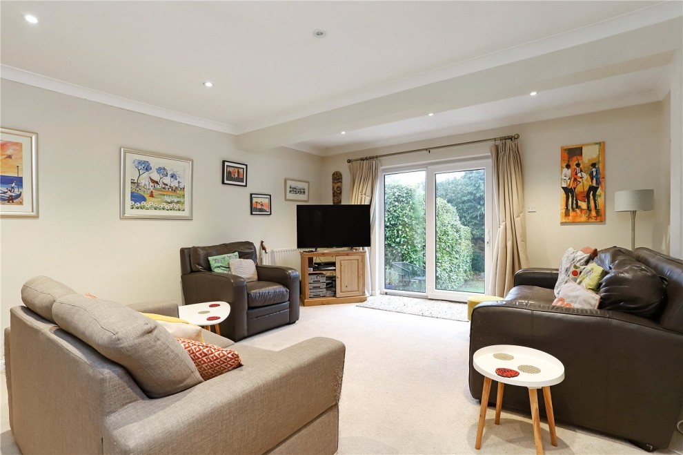 Jubilee Lane, Farnham, Surrey
