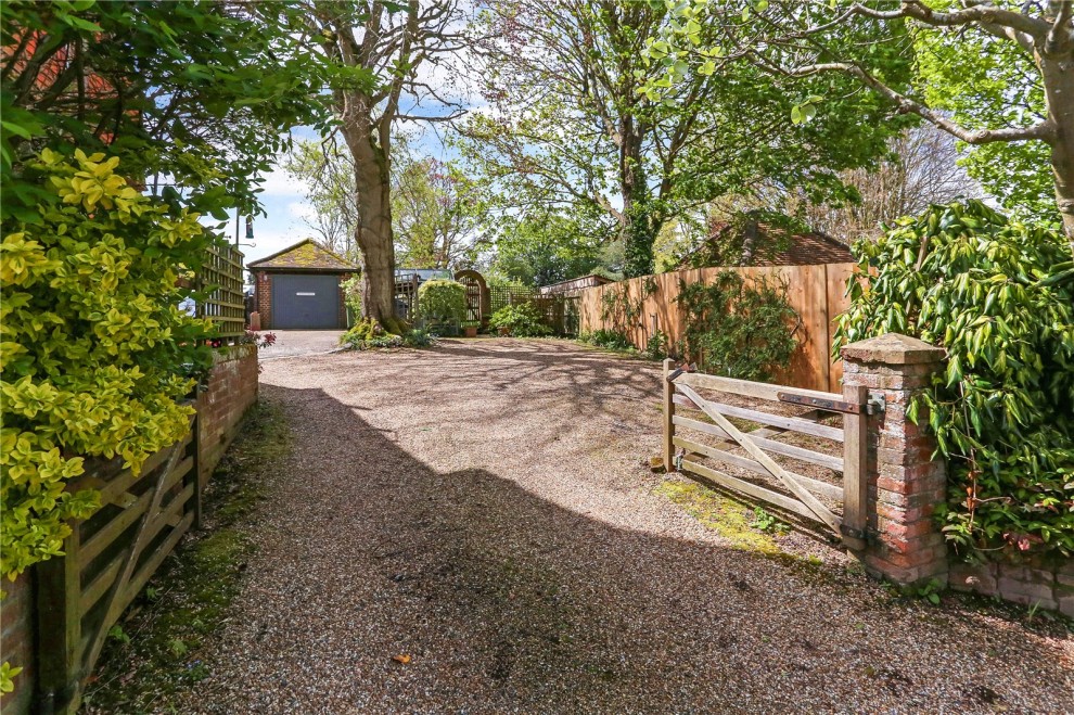 Crondall, Farnham, Surrey