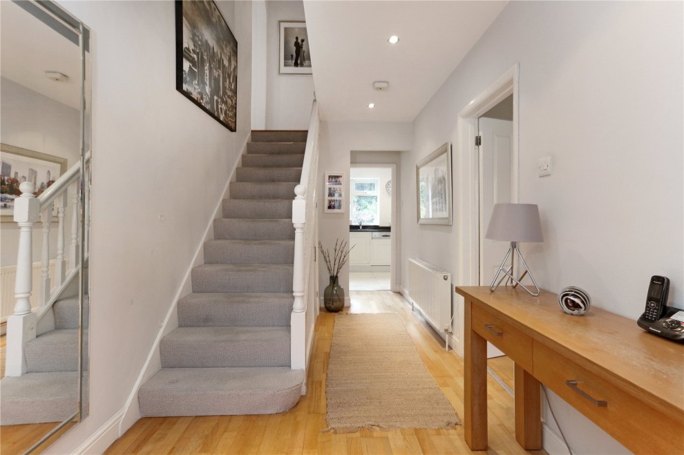 The Chine, Farnham, Surrey