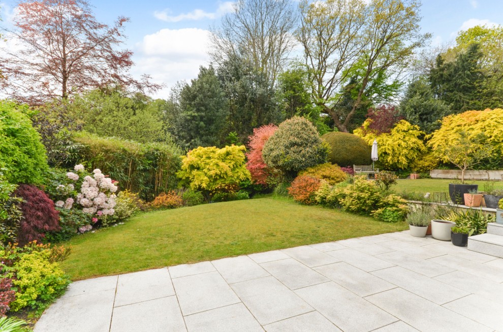 The Chine, Farnham, Surrey