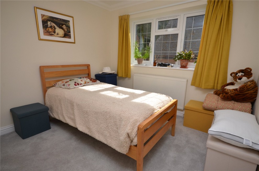 Boundstone Road, Farnham, Surrey