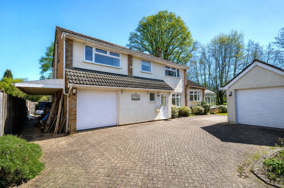 Elstead, Farnham, Surrey