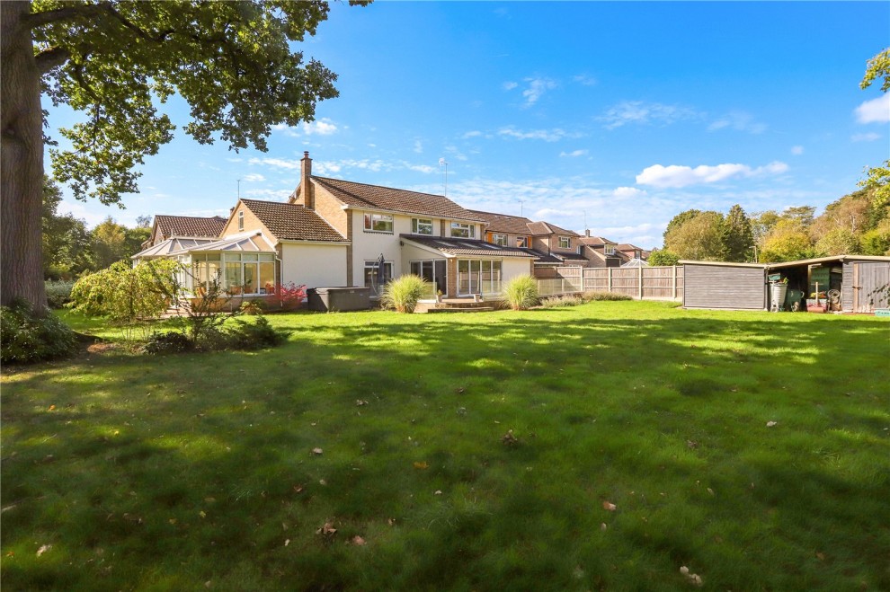 Elstead, Farnham, Surrey