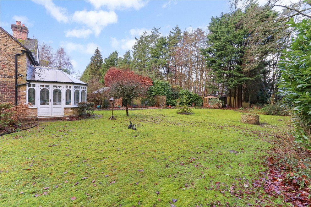 The Sands, Farnham, Surrey