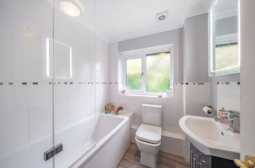 Wrecclesham, Farnham, Surrey