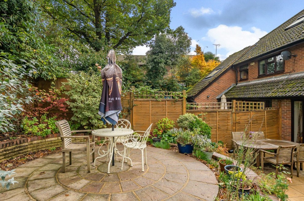 Wrecclesham, Farnham, Surrey