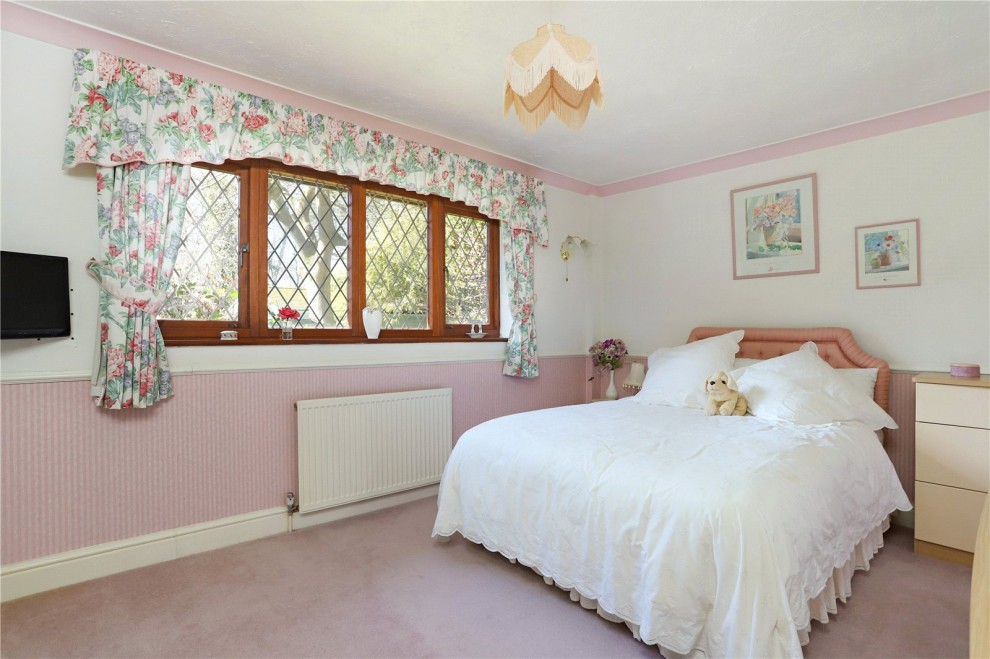 Ewshot, Farnham, Surrey