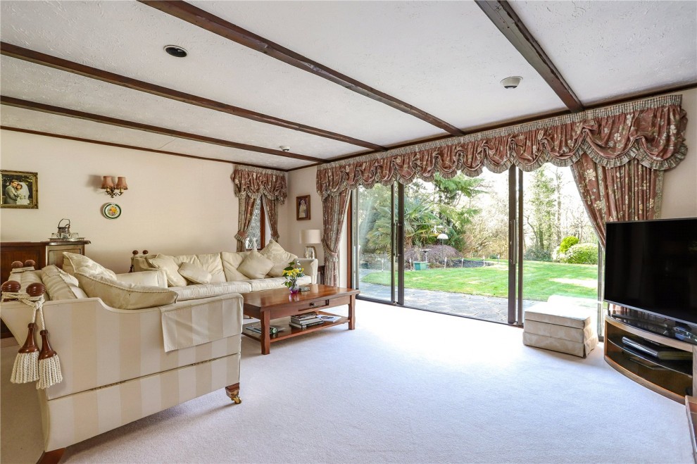 Ewshot, Farnham, Surrey