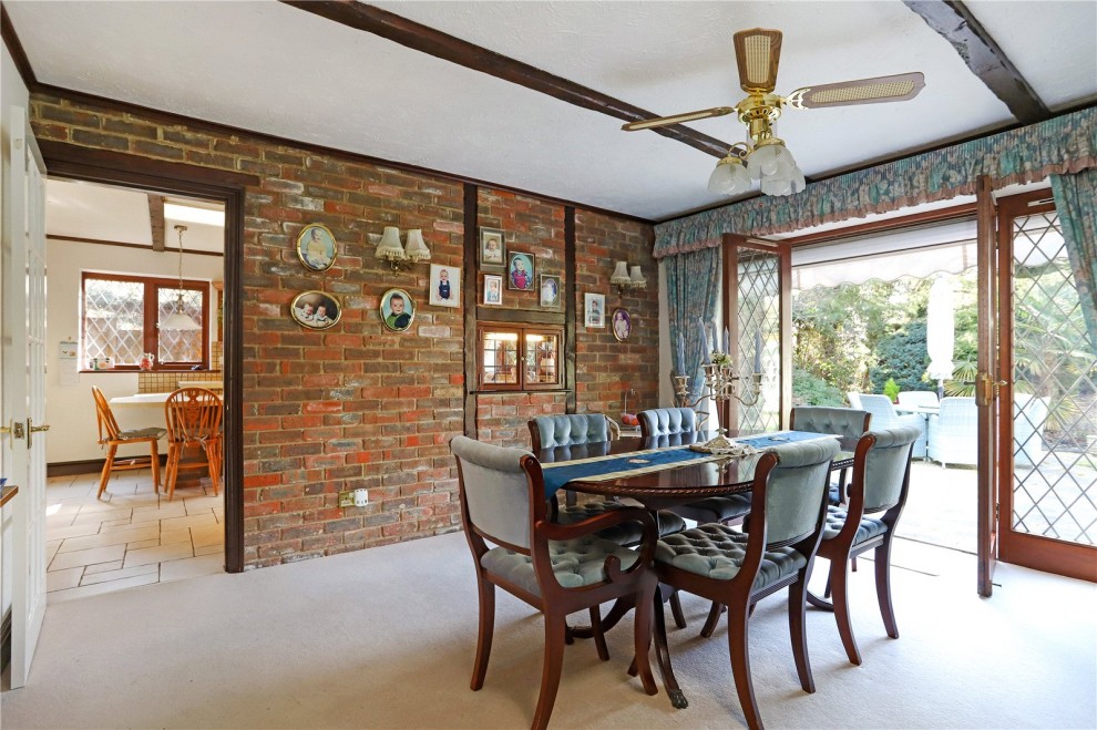 Ewshot, Farnham, Surrey