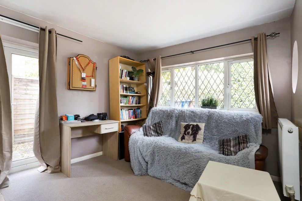 Gorse Lane, Farnham, Surrey