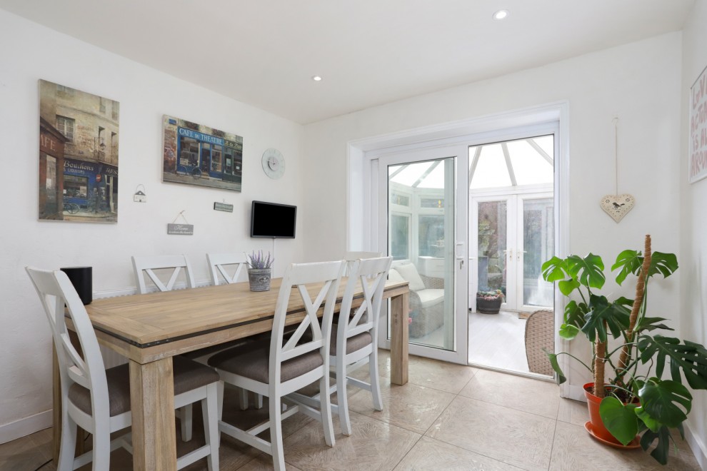 Gorse Lane, Farnham, Surrey