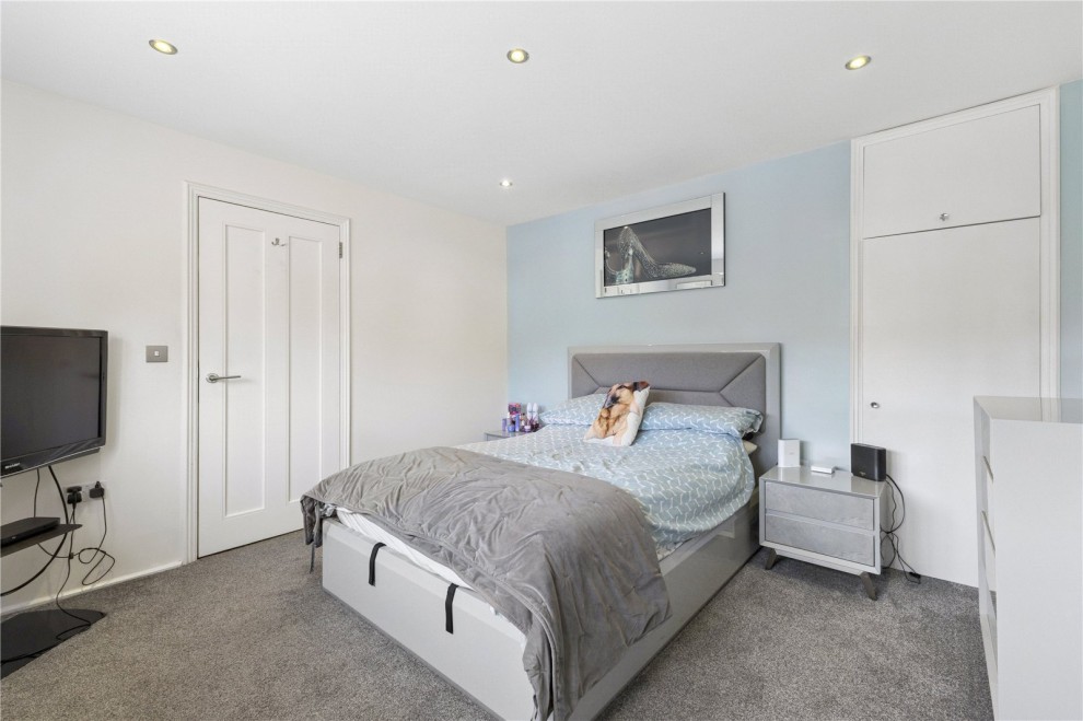 Crondall, Farnham, Surrey