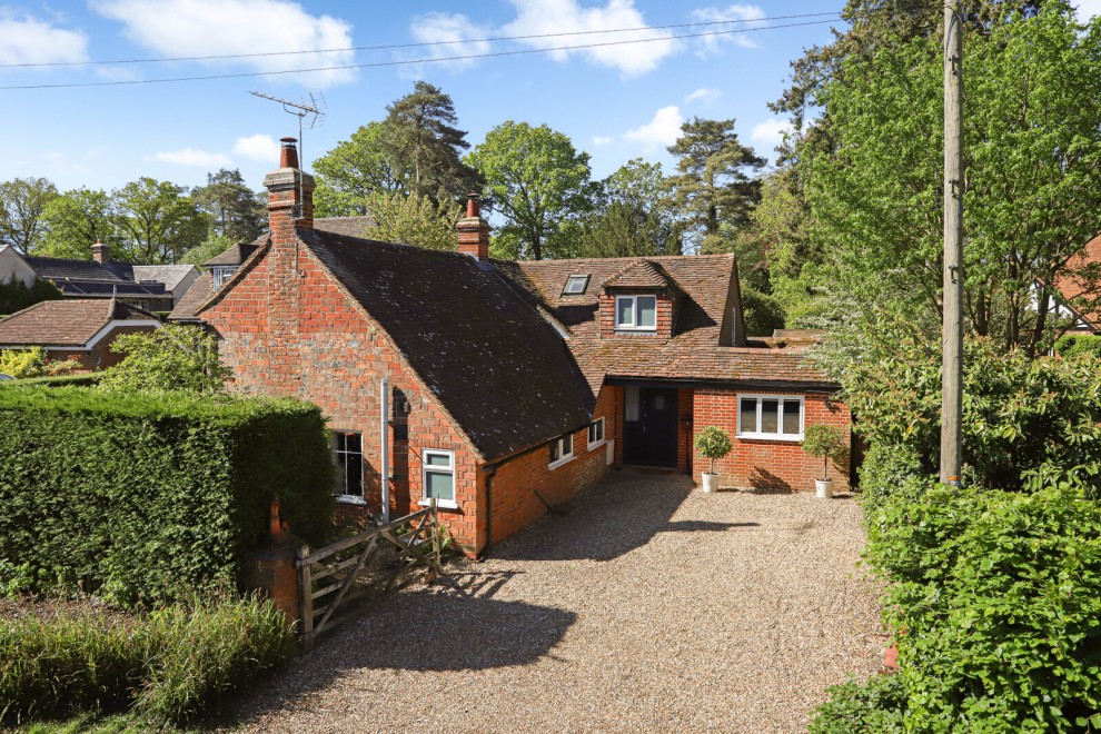 Gardeners Hill Road, Farnham, Surrey