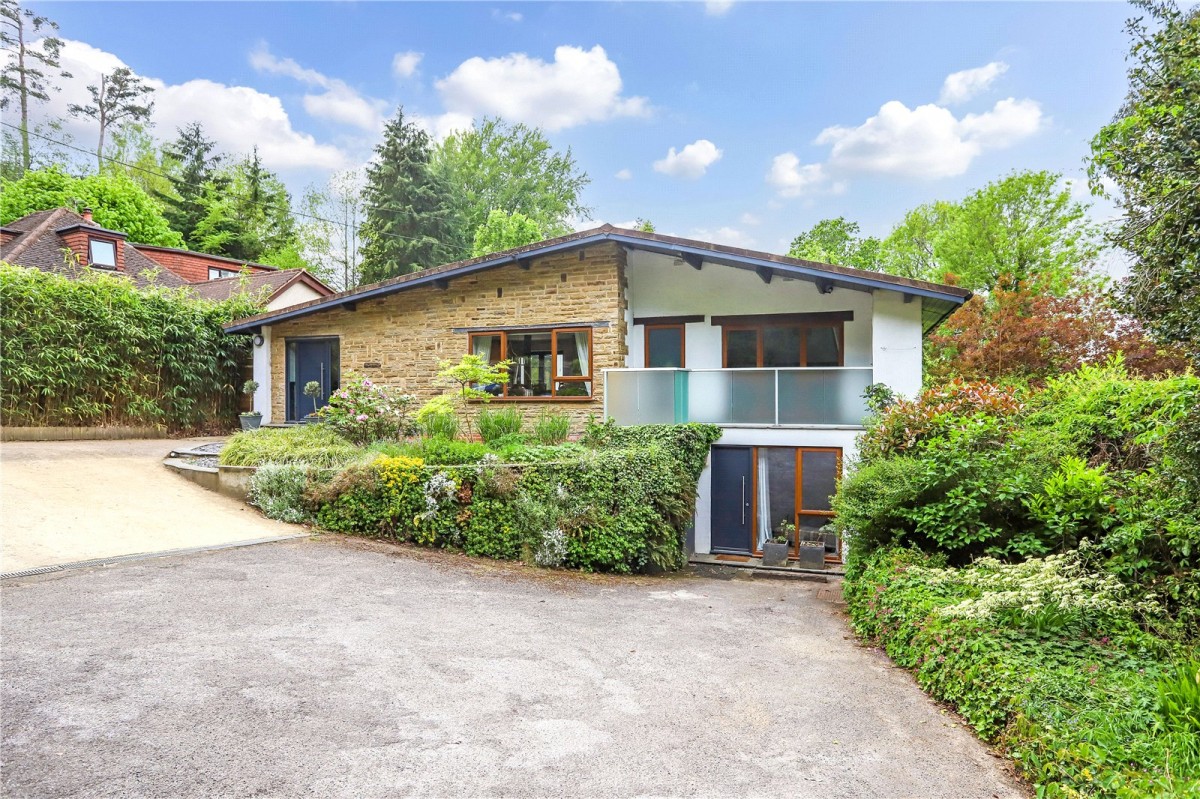 Ewshot, Farnham, Surrey